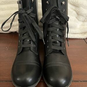 Hot Topic Black Combat Boots